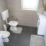 Goran דירה