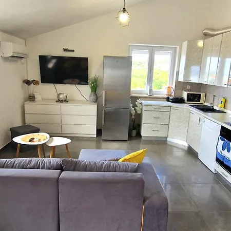 Apartment Goran Krk Town