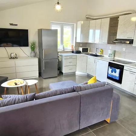 Goran Apartment *
