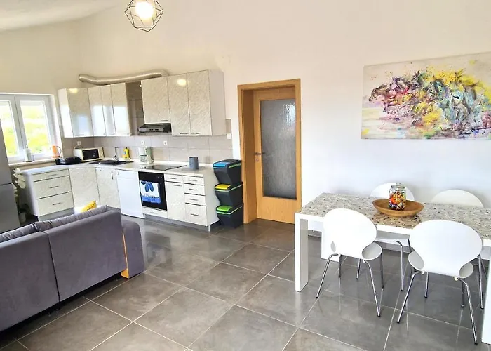 Goran Apartment