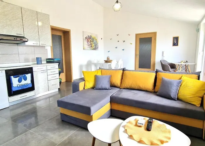 Goran Apartamento Krk Town